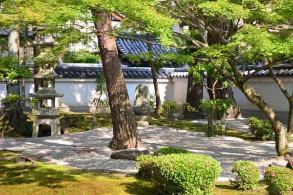 Zen Garden Landscaping in Bloomfield Hills