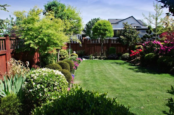 Lawn And Garden Installation in Bloomfield Hills