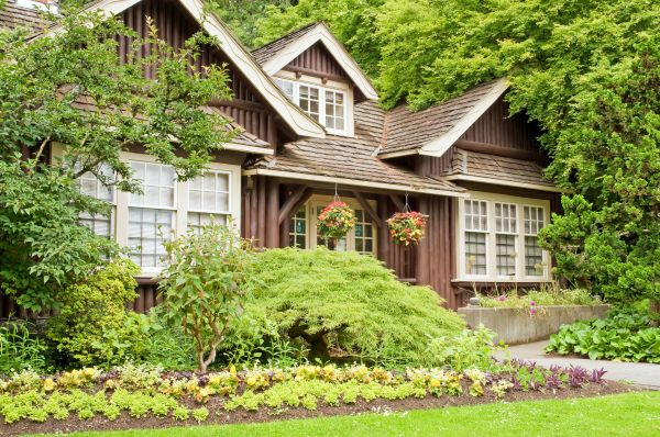 Log Home Landscaping in Bloomfield Hills