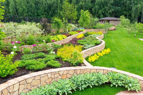 Home Garden Landscaping in Bloomfield Hills